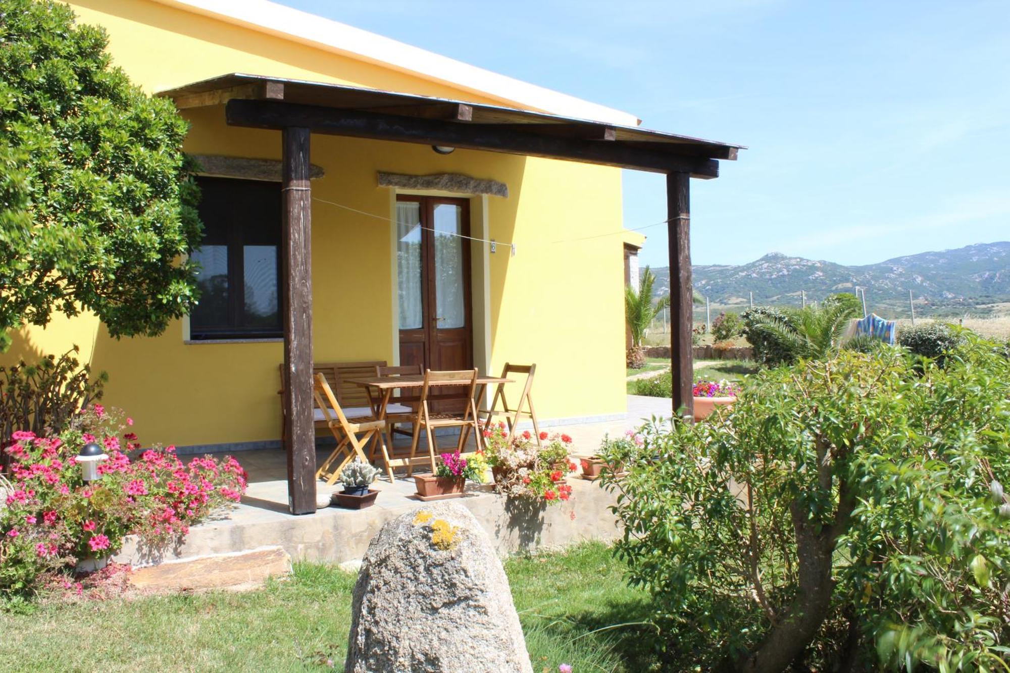 Agriturismo Campesi Casale Tra Le Vigne Aglientu Exterior foto